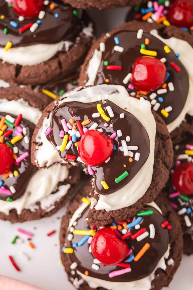 brownie sundae cookie