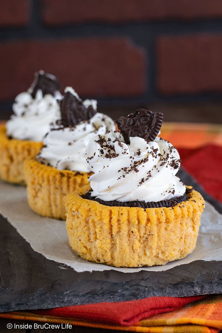 Mini Pumpkin Oreo Cheesecake