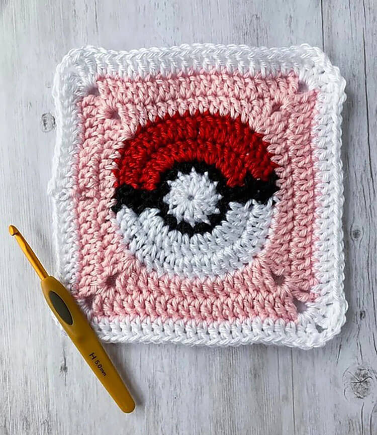 Pokéball Granny Square