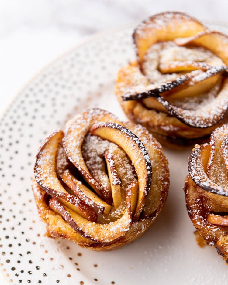 Puff Pastry Apple Roses