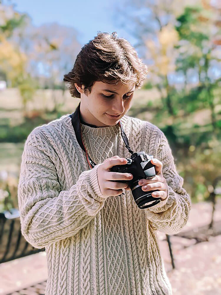 Handsome Chris Pullover