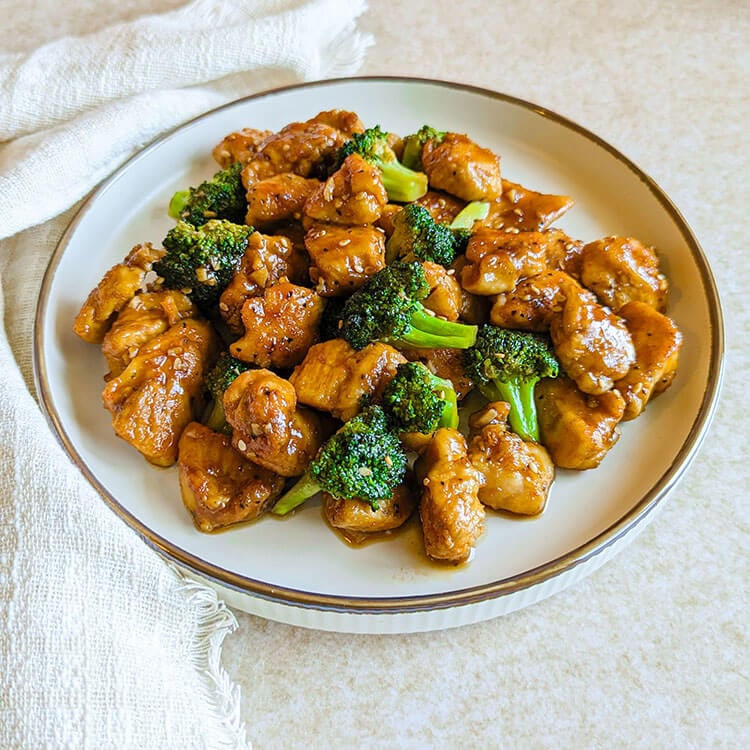honey garlic chicken feature
