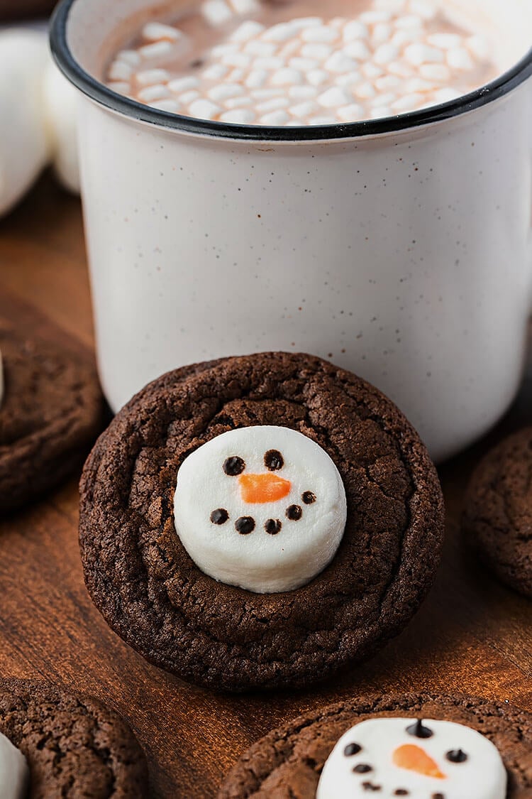 snowman cookies with hot cocoa