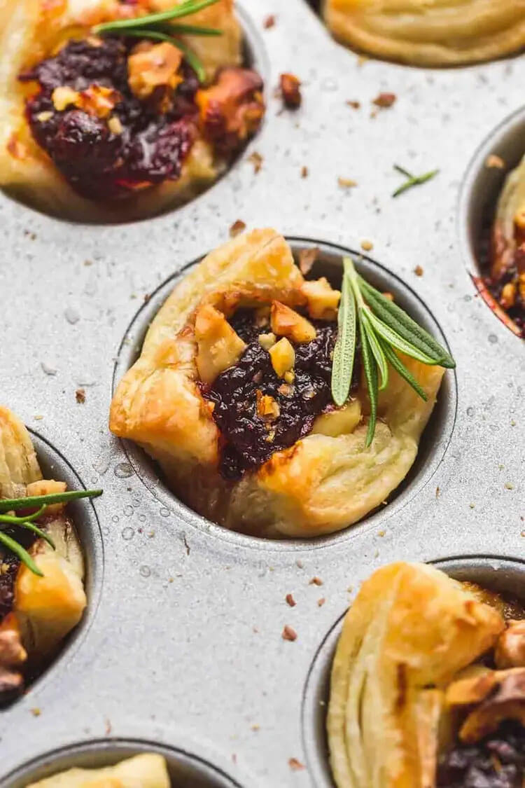 Cranberry Brie Bites