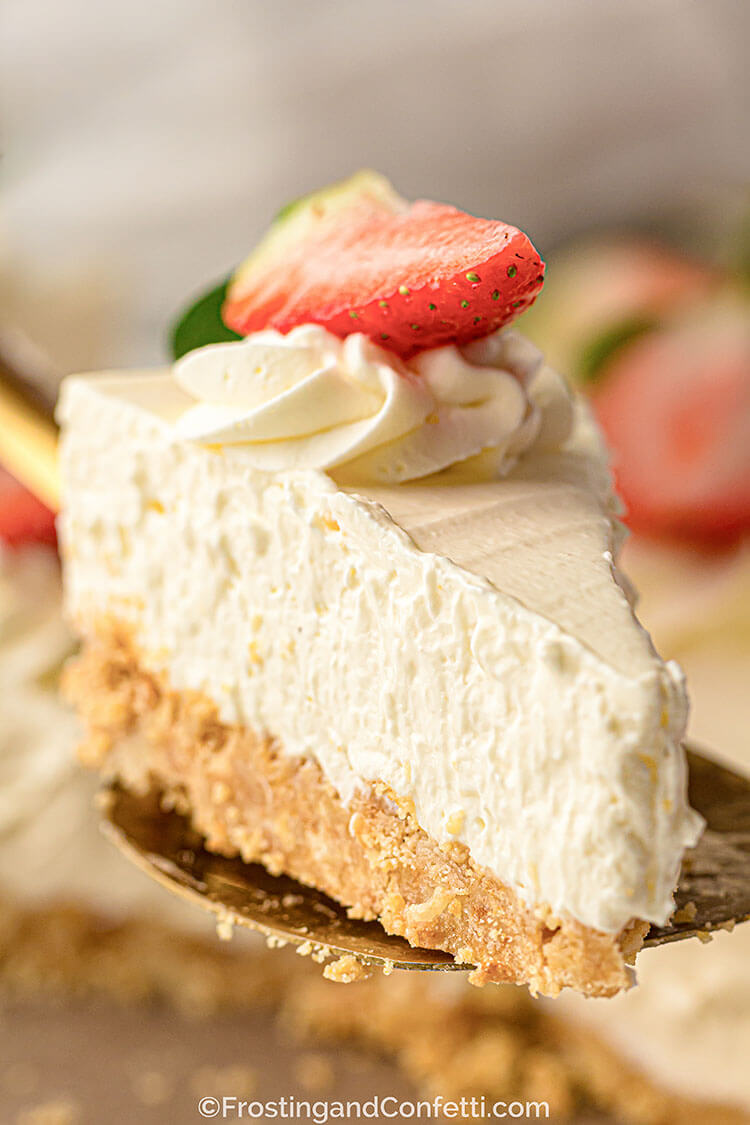 No Bake Cheesecake with Fresh Strawberry
