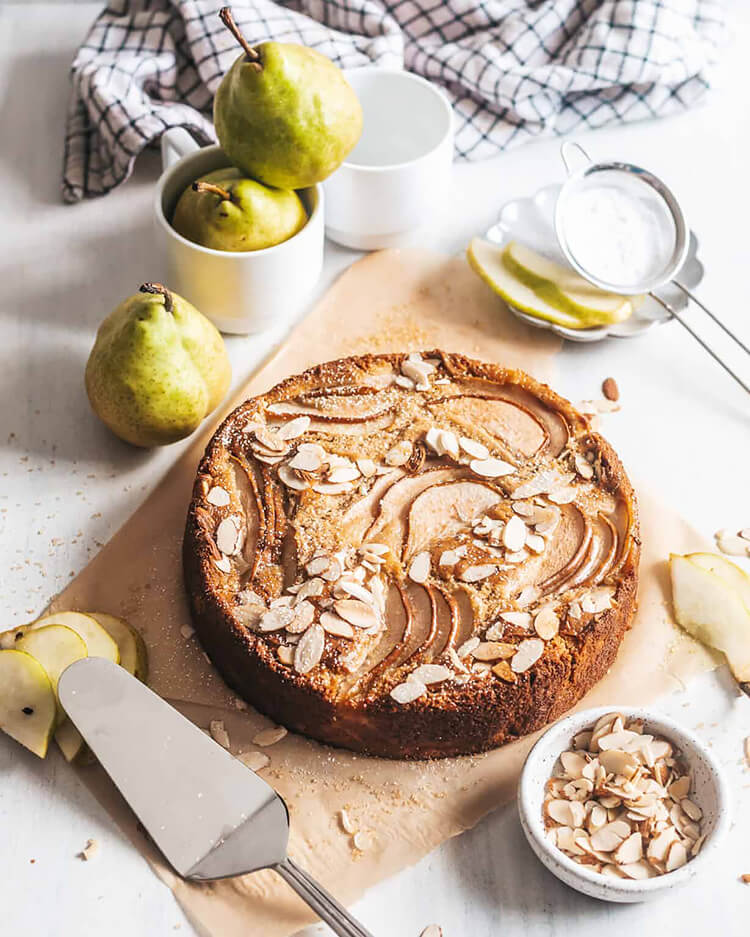 Spiced Pear and Almond Cake