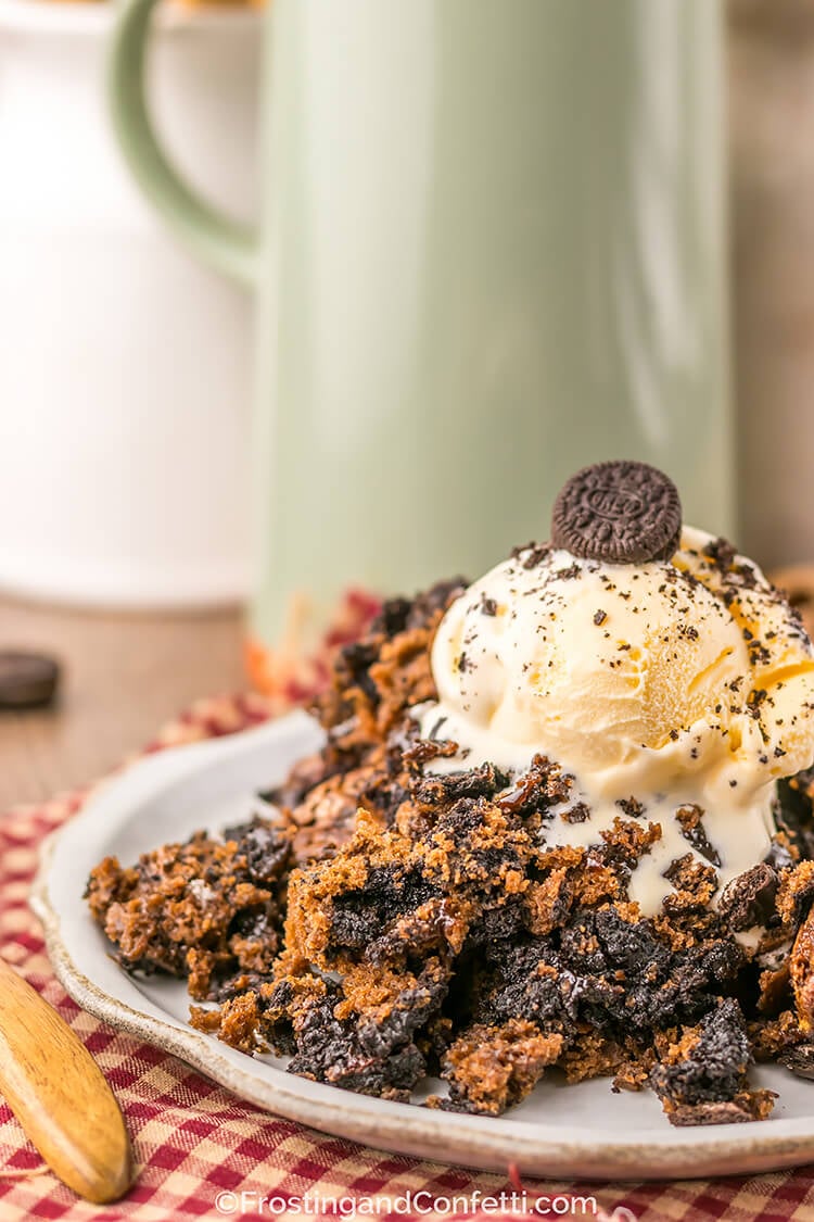 Cookies and Cream Chocolate Cobbler