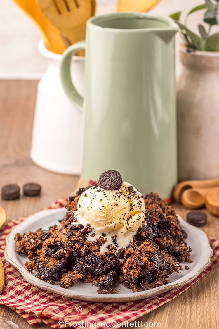 Cookies and Cream Chocolate Cobbler